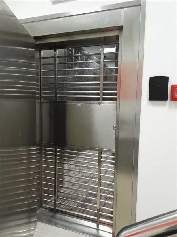 深圳建設(shè)銀行金庫門安裝實例 深圳建設(shè)銀行金庫門安裝實例